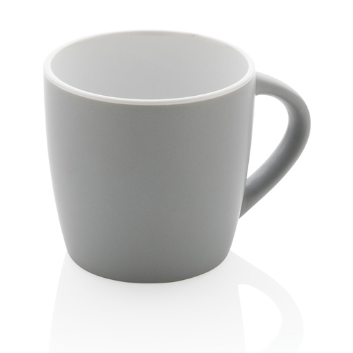 Mug en céramique avec intérieur coloré