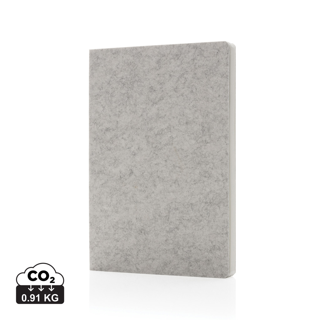 [KX121316] Cahier A5 en feutre recyclé certifié GRS Phrase (gris)